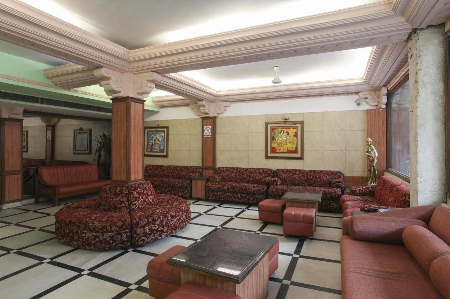 Amar Yatri Niwas Hotel Agra  Exterior photo
